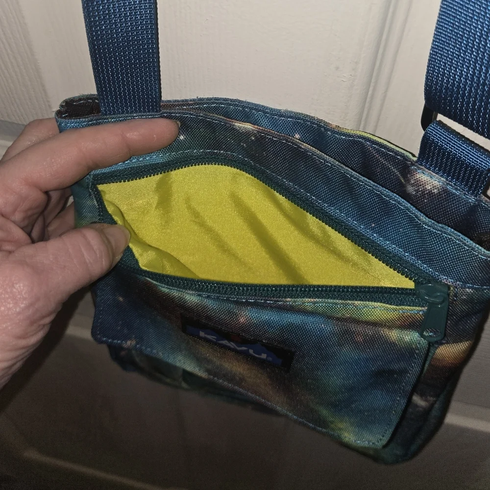 Kavu Cosmic Print Messenger Bag - Picture 4 of 8